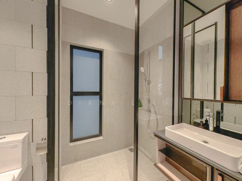 Service Residence for Sale at Scarletz Suites @ KL City Centre - Diana Ling - Bathroom - PropertyGuru.com.my