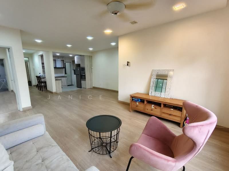 Kondominium untuk Dijual di Atmosfera Kondominium - Janice CC Tan - Living Room - PropertyGuru.com.my