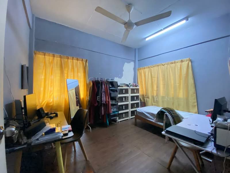 Rumah Flat untuk Dijual di Sri Lempah - Michelle Tan - Bedroom - PropertyGuru.com.my