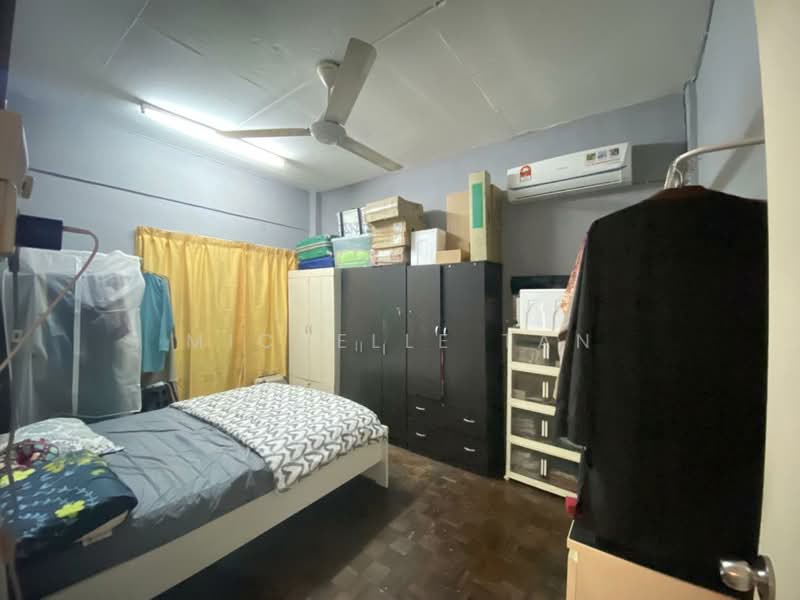 Rumah Flat untuk Dijual di Sri Lempah - Michelle Tan - Bedroom - PropertyGuru.com.my