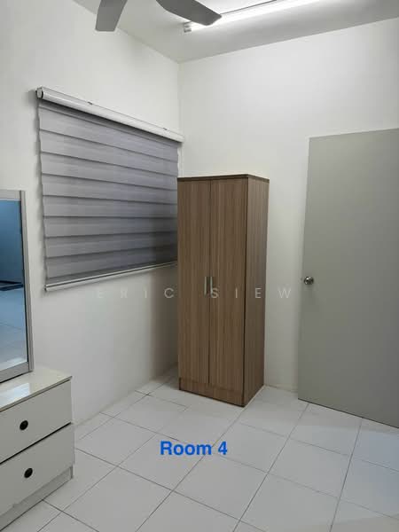 Condominium for Rent at Residensi Sateria - Eric Siew - Bedroom - PropertyGuru.com.my