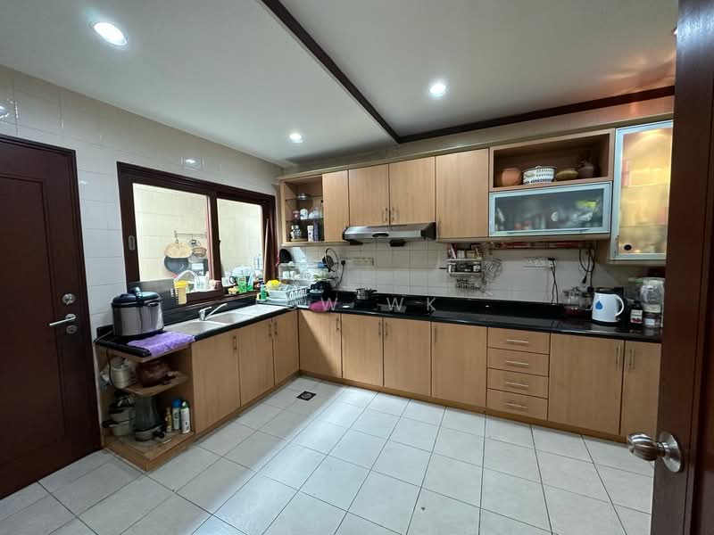 Semi-Detached House for Sale in Taman Bukit Indah (Jalan Klang Lama (Old Klang Road)) - LOW WK - Kitchen - PropertyGuru.com.my