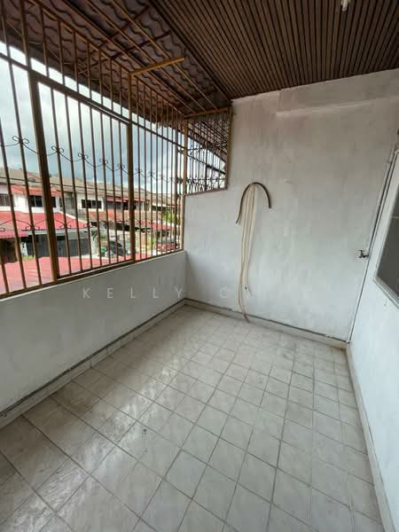 2-storey Terraced House for Sale in Taman Sri Jelok (Kajang) - Kelly Chua - Balcony - PropertyGuru.com.my