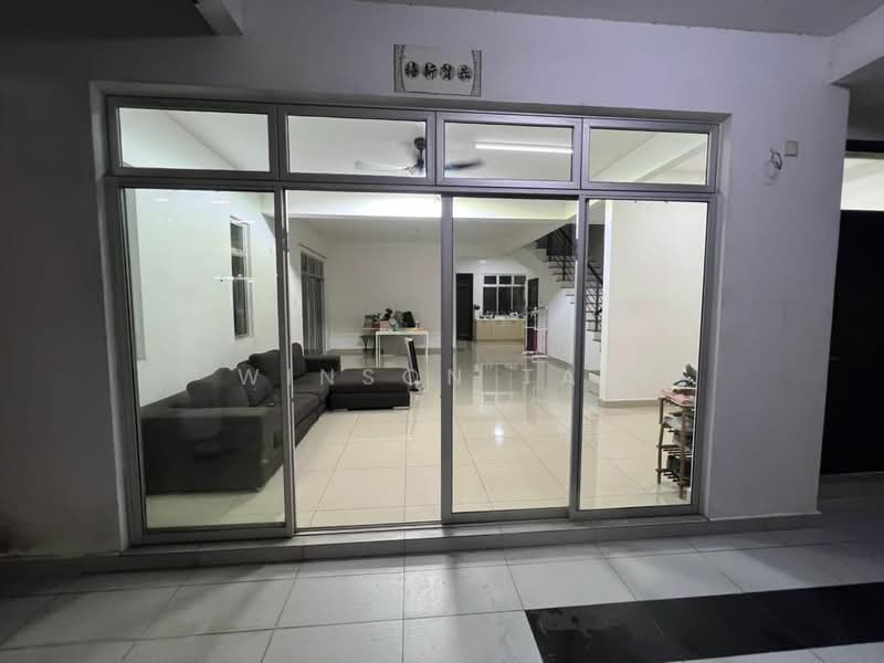 2-storey Terraced House for Sale in Taman Molek (Johor Bahru) - Winson Tan - Living Room - PropertyGuru.com.my