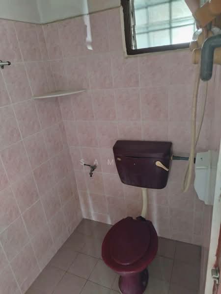 Rumah Teres 1 Tingkat untuk Dijual di Gunung Rapat (Ipoh) - Sam . - Bathroom - PropertyGuru.com.my