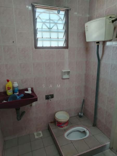 Rumah Teres 1 Tingkat untuk Dijual di Gunung Rapat (Ipoh) - Sam . - Bathroom - PropertyGuru.com.my