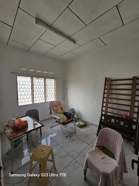 Rumah Flat untuk Dijual di Rumah Pangsa Aunler - Vito Lee - Bedroom - PropertyGuru.com.my