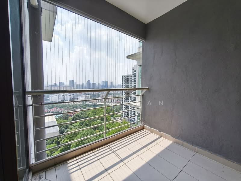 Kondominium untuk Dijual di Atmosfera Kondominium - Shan Shan - Balcony - PropertyGuru.com.my
