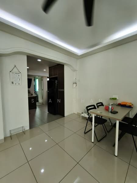 Kondominium untuk Dijual di Atmosfera Kondominium - Shan Shan - Dining Room - PropertyGuru.com.my