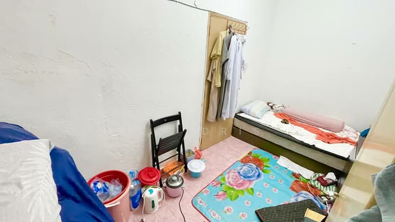 2-storey Terraced House for Sale in Taman Pandan Jaya (Ampang) - Ali Idris - Bedroom - PropertyGuru.com.my