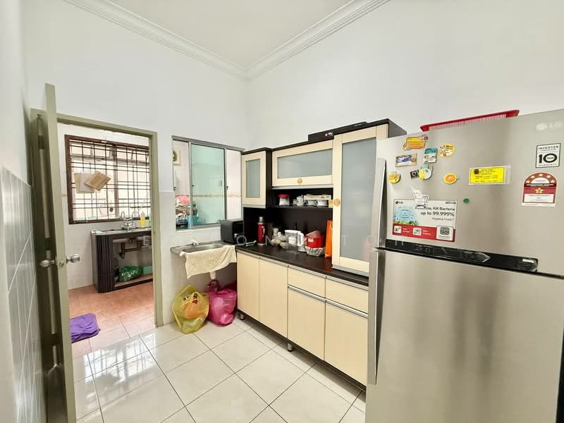 Rumah Teres 1.5 Tingkat untuk Dijual di Taman Daya (Johor Bahru) - Ee Fong Toh - PropertyGuru.com.my