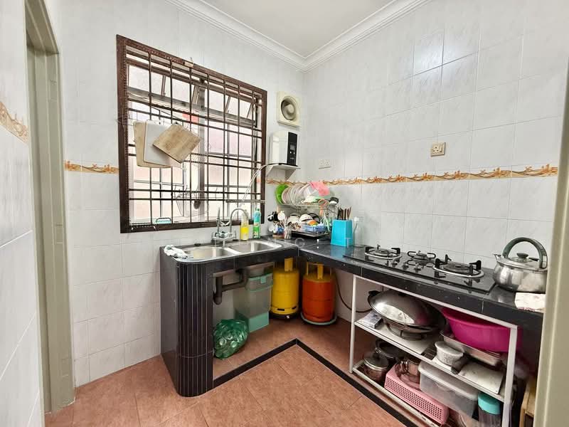 Rumah Teres 1.5 Tingkat untuk Dijual di Taman Daya (Johor Bahru) - Ee Fong Toh - PropertyGuru.com.my