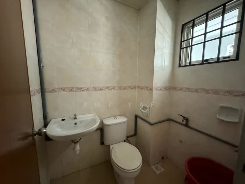 2.5-storey Terraced House for Sale in Taman Usahawan (Kepong) - Amy Yap - Bathroom - PropertyGuru.com.my
