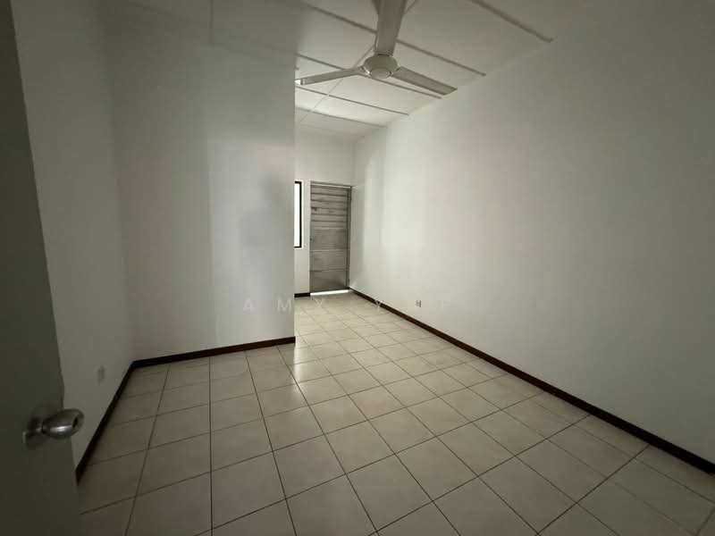 2.5-storey Terraced House for Sale in Taman Usahawan (Kepong) - Amy Yap - Interior - PropertyGuru.com.my