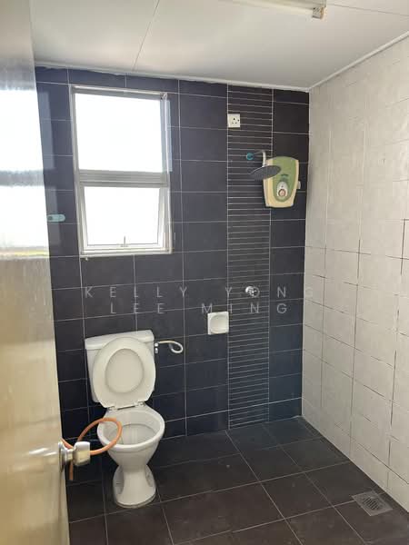 Rumah Teres 2.5 Tingkat untuk Dijual di Pekan Batu 9 (Cheras) - Kelly Yong Lee Ming - Bathroom - PropertyGuru.com.my