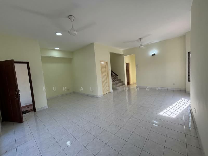 2-storey Terraced House for Sale in Taman Bukit Subang (Shah Alam) - Nur Alia Omar - PropertyGuru.com.my