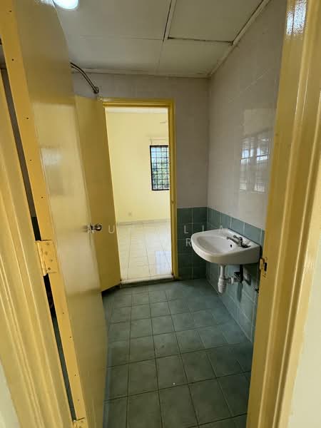 2-storey Terraced House for Sale in Taman Bukit Subang (Shah Alam) - Nur Alia Omar - PropertyGuru.com.my