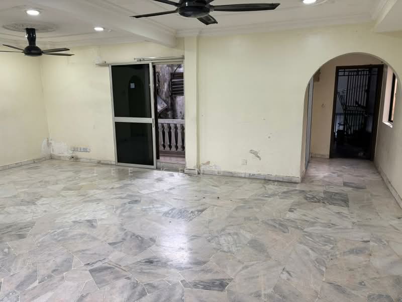 Apartment for Rent at TAMAN SERI ANDALAS - Lee Keng Aun - Living Room - PropertyGuru.com.my