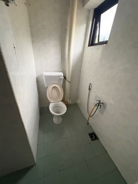 Apartment for Rent at TAMAN SERI ANDALAS - Lee Keng Aun - Bathroom - PropertyGuru.com.my