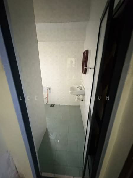Apartment for Rent at TAMAN SERI ANDALAS - Lee Keng Aun - Bathroom - PropertyGuru.com.my