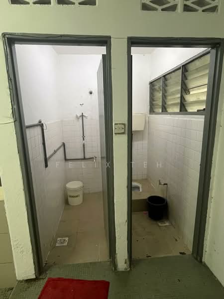 Rumah Teres 1 Tingkat untuk Dijual di Taman Gembira (Klang) - Felix Teh - Bathroom - PropertyGuru.com.my