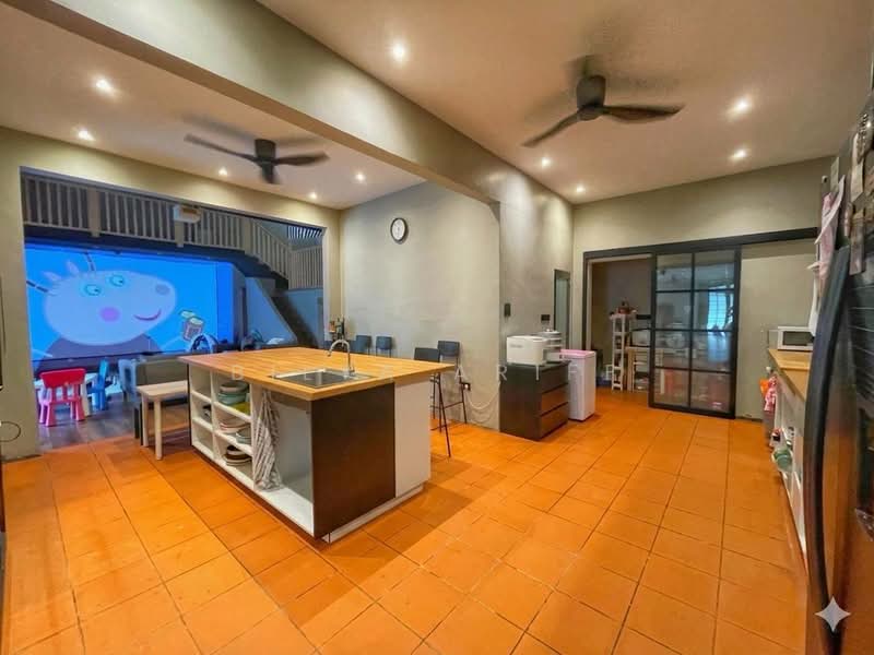 2-storey Terraced House for Sale in Bandar Nusaputra (Puchong) - BILYA ARIFF - Kitchen - PropertyGuru.com.my