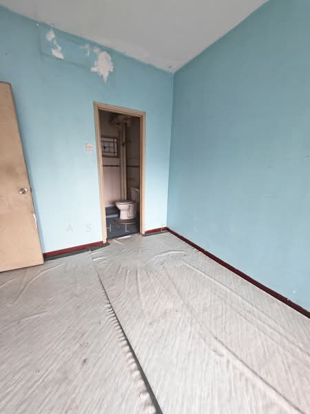 Apartment for Sale at Kenanga Apartment - Ashlee LSS - Bathroom - PropertyGuru.com.my