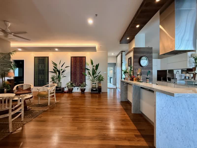 Service Residence for Sale at Manhattan Soho - Beautriz Sim - PropertyGuru.com.my