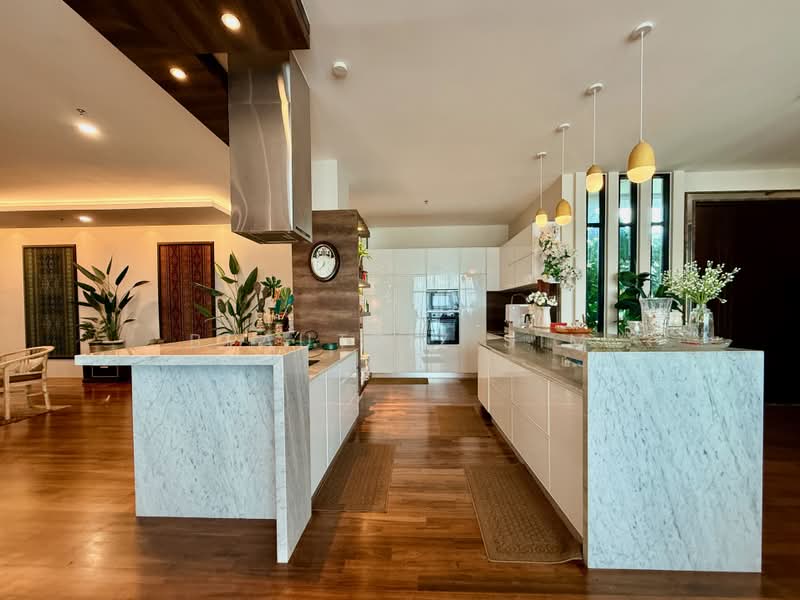 Service Residence for Sale at Manhattan Soho - Beautriz Sim - PropertyGuru.com.my
