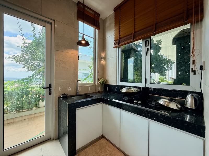 Service Residence for Sale at Manhattan Soho - Beautriz Sim - PropertyGuru.com.my