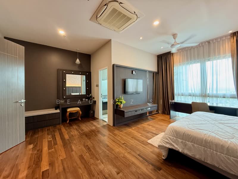 Service Residence for Sale at Manhattan Soho - Beautriz Sim - PropertyGuru.com.my