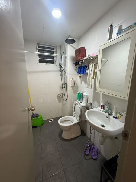 Kondominium untuk Disewa di Residensi Platinum Teratai - Kuro Chan - Bathroom - PropertyGuru.com.my
