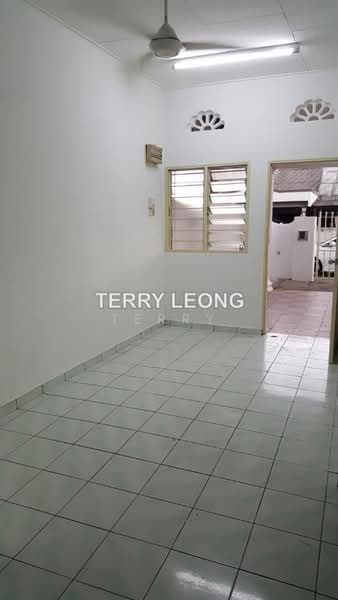 Rumah Teres 1 Tingkat untuk Dijual di Seksyen 8 (Petaling Jaya) - Terry Leong - PropertyGuru.com.my
