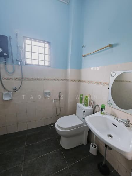 Rumah Teres untuk Dijual di Bandar Puteri Klang (Klang) - Tabris Wong - Bathroom - PropertyGuru.com.my