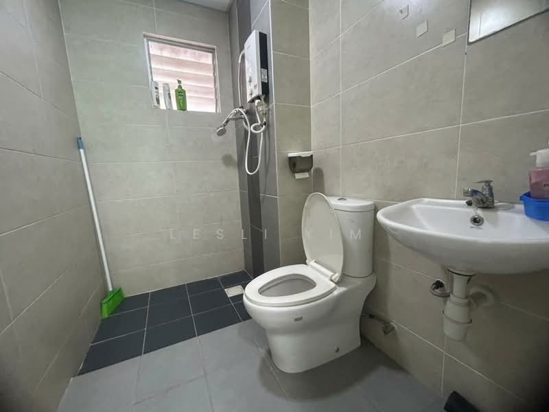 Condominium for Sale at Kiara Residence 2 (Residensi Kiara Jalil 2) - Lesli Yim - Bathroom - PropertyGuru.com.my