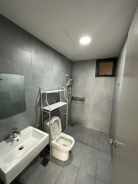 Service Residence for Sale at M Vertica - Ivan Lau - Bathroom - PropertyGuru.com.my
