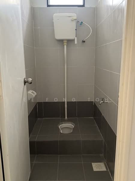 Kedai / Pejabat untuk Dijual di Kangkar Pulai (Skudai) - Ee Fong Toh - Bathroom - PropertyGuru.com.my