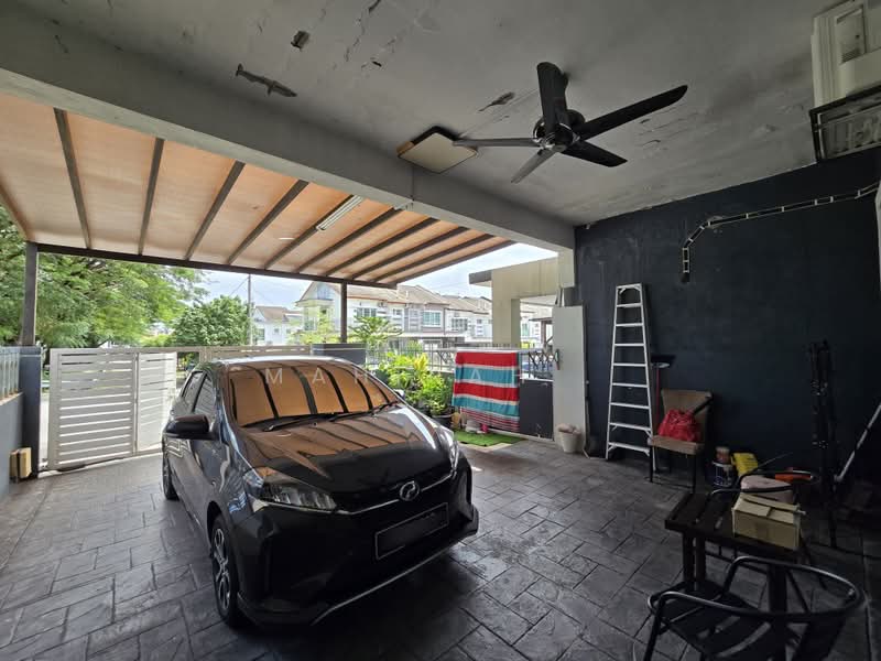 Rumah Teres 2 Tingkat untuk Dijual di Kajang (Selangor) - Mahirah . - Car Park - PropertyGuru.com.my