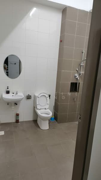 Rumah Teres 2 Tingkat untuk Disewa di Taman Redang (Johor Bahru) - Christine Leong - Bathroom - PropertyGuru.com.my