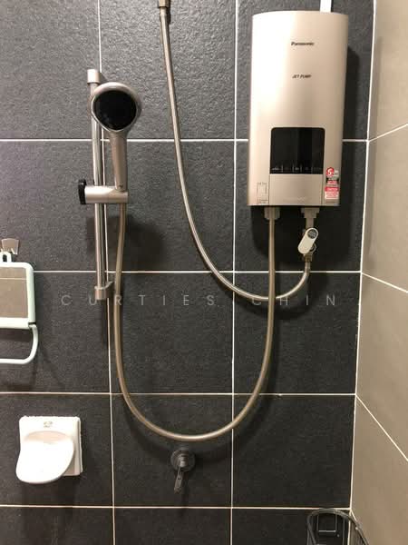 Servis Apartment untuk Disewa di HYVE - CURTIES CHIN - Bathroom - PropertyGuru.com.my