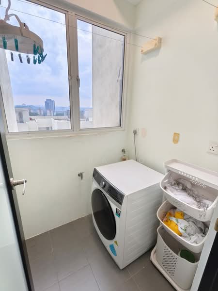Servis Apartment untuk Dijual di VIM 3 @ Desa Park North - Keira Low - Balcony - PropertyGuru.com.my