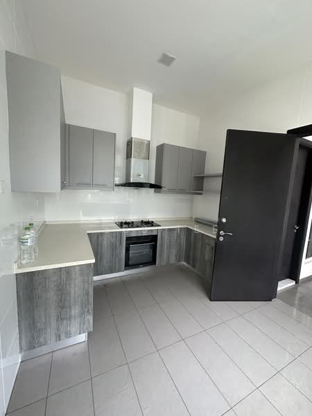 Rumah Banglo untuk Dijual di Bukit Jelutong (Shah Alam) - Jess Tee - Kitchen - PropertyGuru.com.my