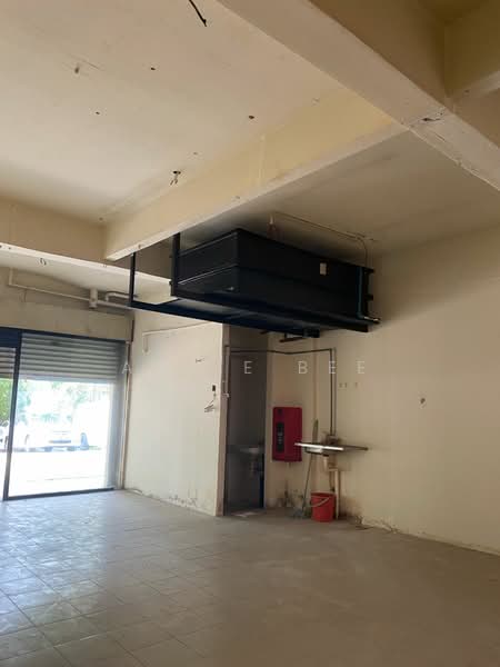 Shop for Rent in Taman Bukit Serdang (Seri Kembangan) - Angie Bee - Interior - PropertyGuru.com.my