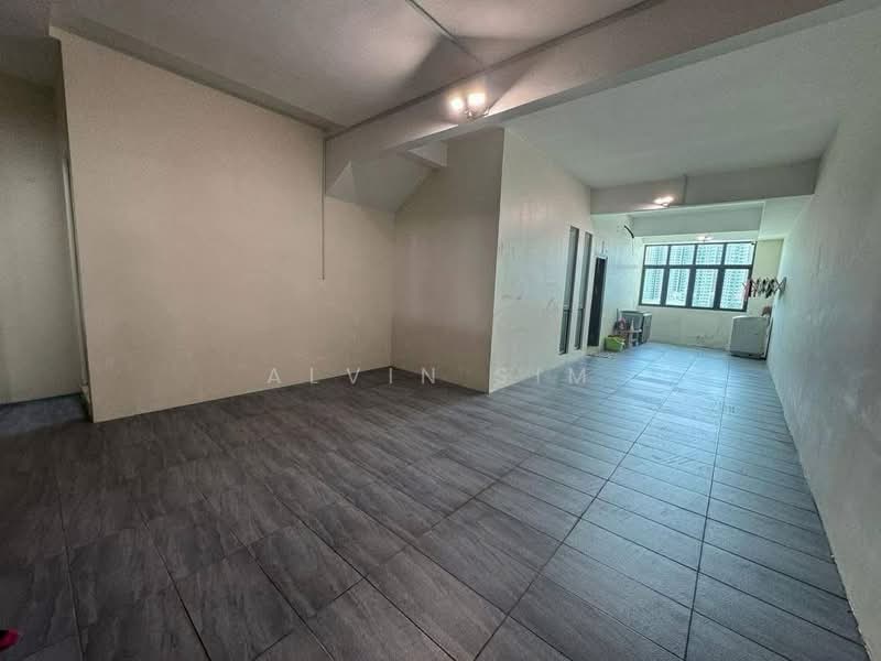 3-storey Terraced House for Rent in Sungai Ara (Penang) - Alvin Sim - Living Room - PropertyGuru.com.my
