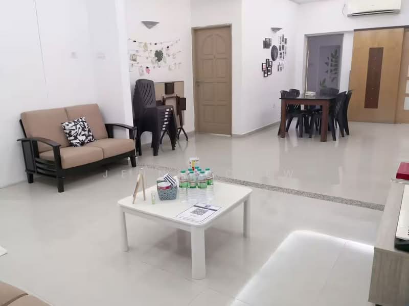 Bungalow for Rent in Taman Melodies (Johor Bahru) - Jennie Chew - Living Room - PropertyGuru.com.my