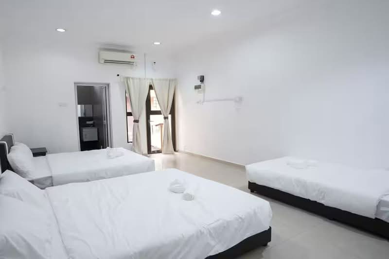 Bungalow for Rent in Taman Melodies (Johor Bahru) - Jennie Chew - Bedroom - PropertyGuru.com.my