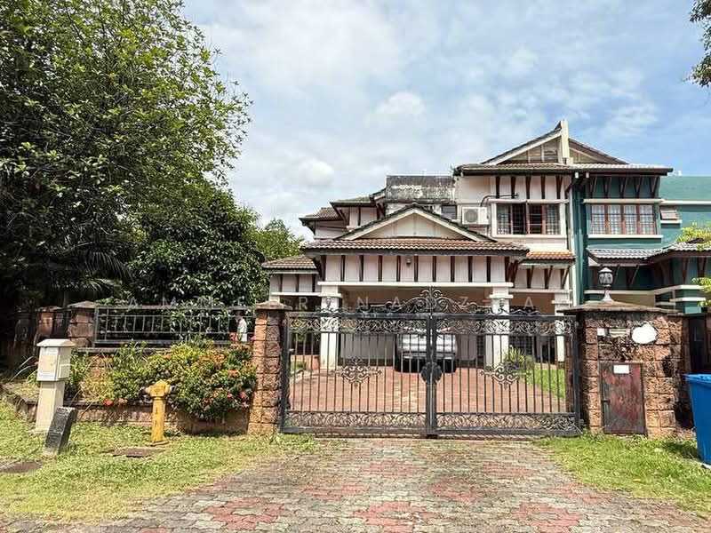 2-storey Terraced House for Sale in Bukit Jelutong (Shah Alam) - Ammeer Nadzrai - Exterior - PropertyGuru.com.my
