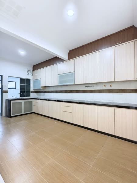 1-storey Terraced House for Sale in Taman Johor Jaya (Johor Bahru) - Karl Lim - Kitchen - PropertyGuru.com.my