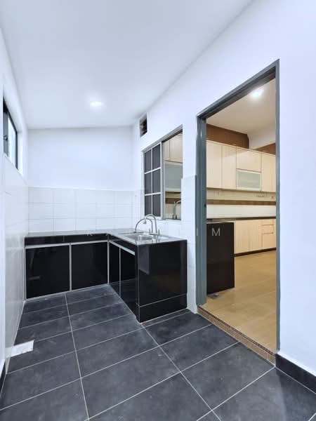 1-storey Terraced House for Sale in Taman Johor Jaya (Johor Bahru) - Karl Lim - Kitchen - PropertyGuru.com.my