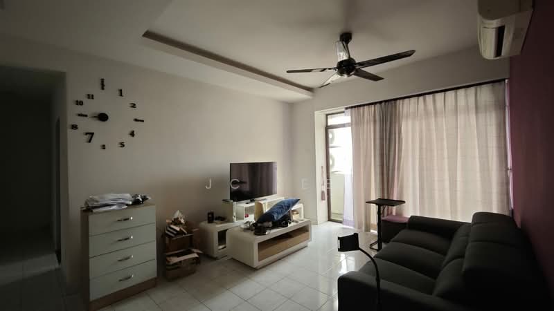 Kondominium untuk Disewa di Mutiara Oriental - Jc Lee - Living Room - PropertyGuru.com.my